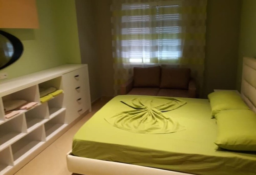 بنسيون Nasho Deluxe Apartments