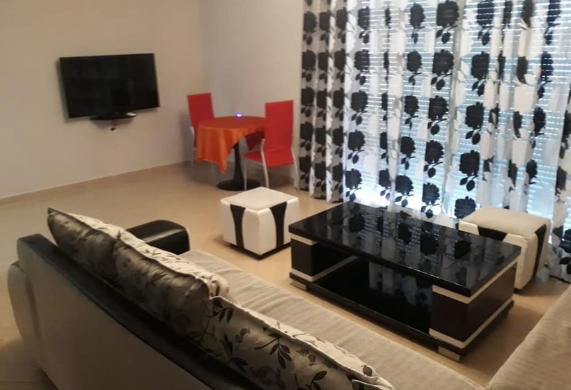 بنسيون Nasho Deluxe Apartments