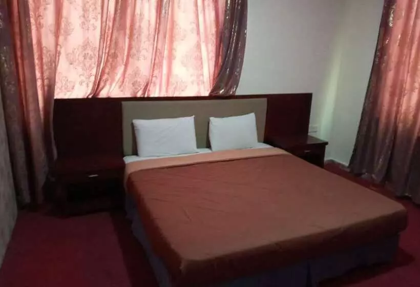 Seleen Hotel Suites