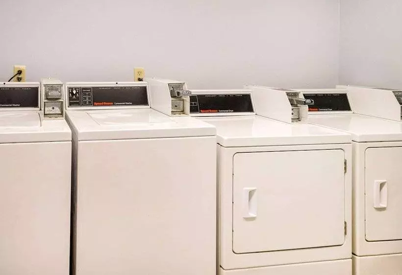 Отель Econo Lodge Moss Point Pascagoula