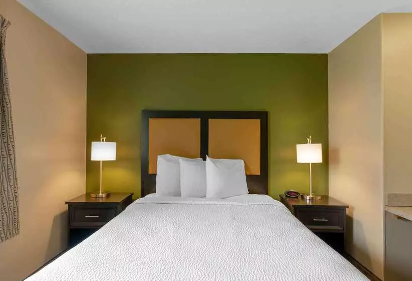 호텔 Suburban Studios Louisville East