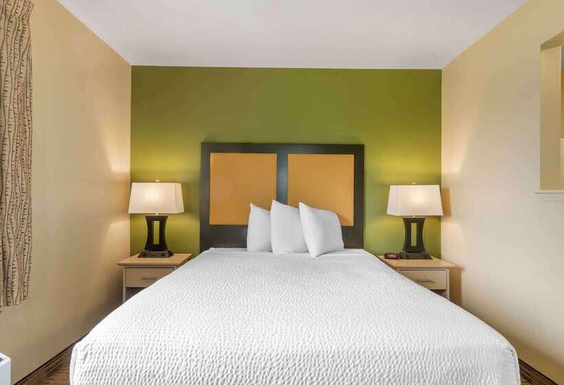 فندق Suburban Studios Louisville East