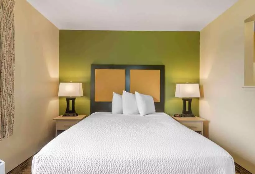 호텔 Suburban Studios Louisville East