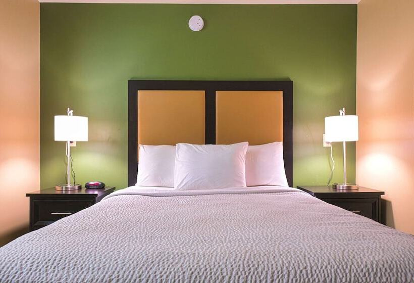 فندق Suburban Studios Louisville East