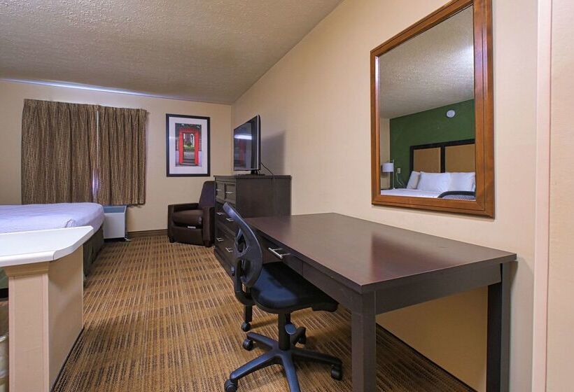 فندق Suburban Studios Louisville East