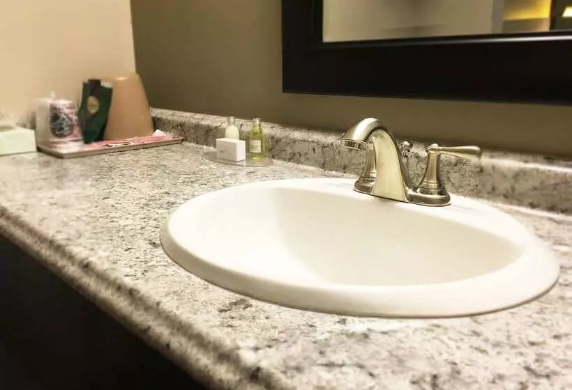 فندق Inn Of Clanton