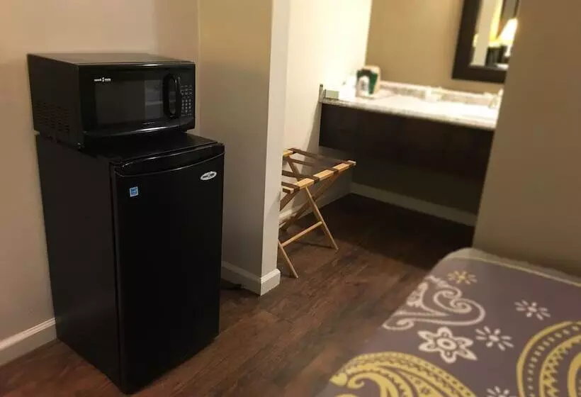 فندق Inn Of Clanton