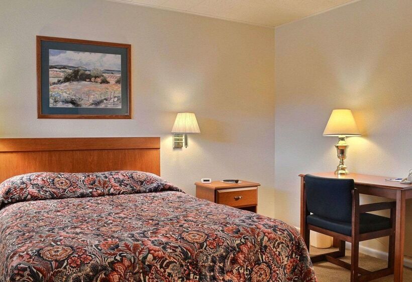 هتل Rodeway Inn Cody