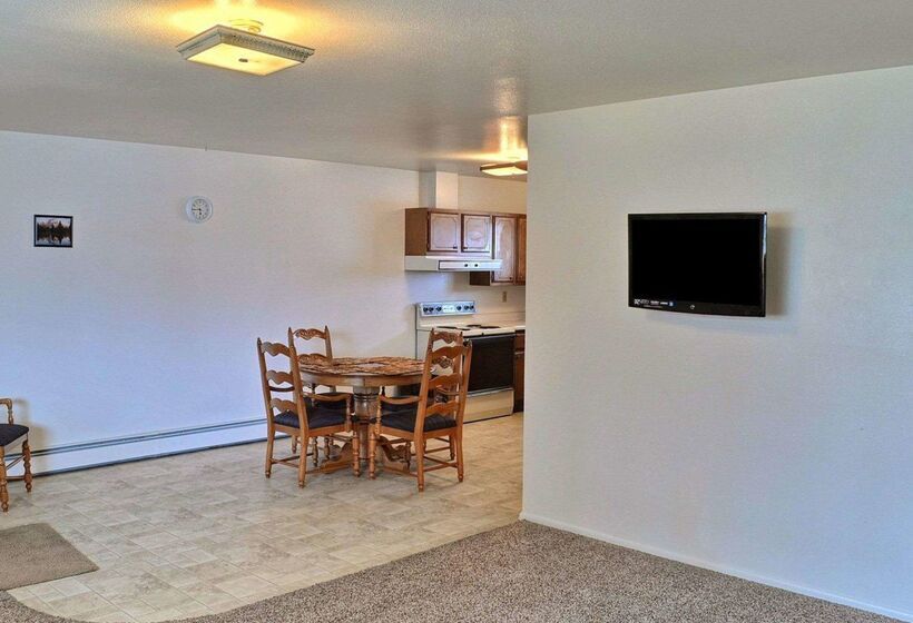 هتل Rodeway Inn Cody