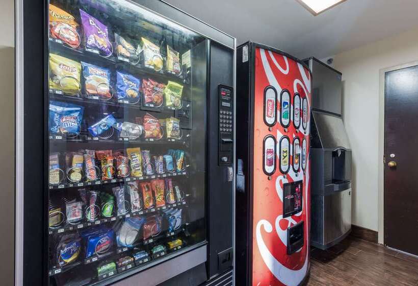 فندق Rodeway Inn