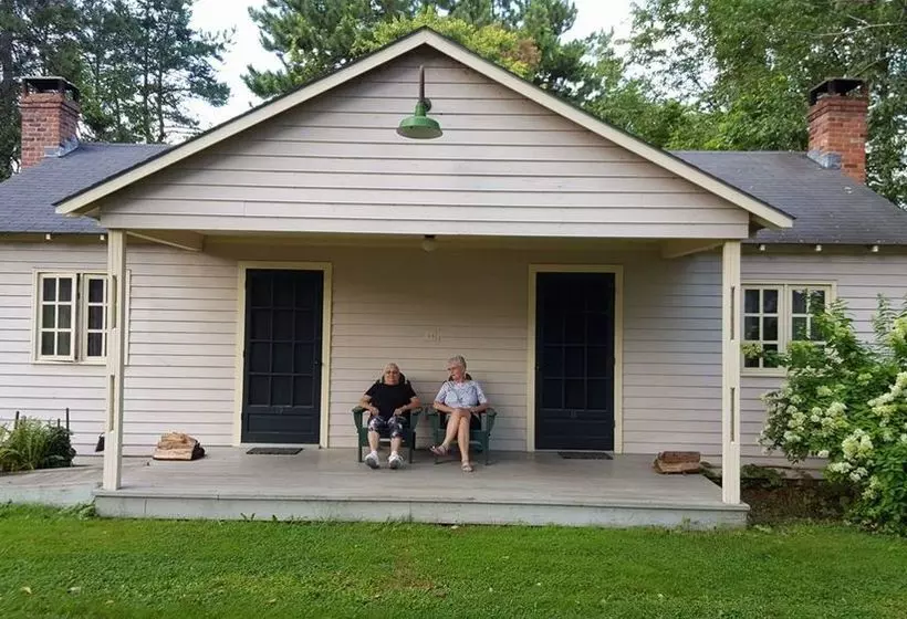 酒店 Silver Maple Lodge & Cottages