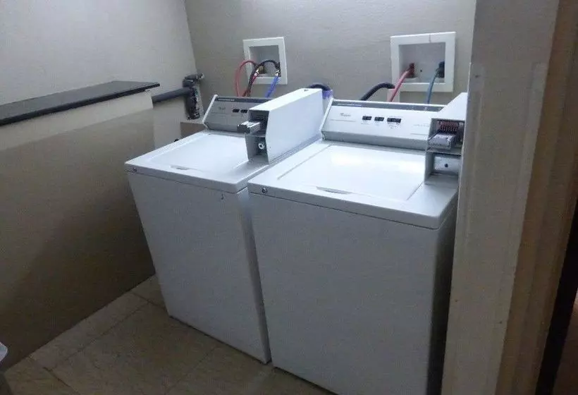 בית מלון כפרי Sleep Inn New Orleans Airport