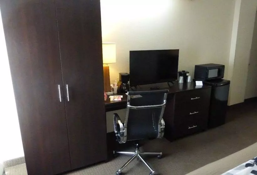 בית מלון כפרי Sleep Inn New Orleans Airport