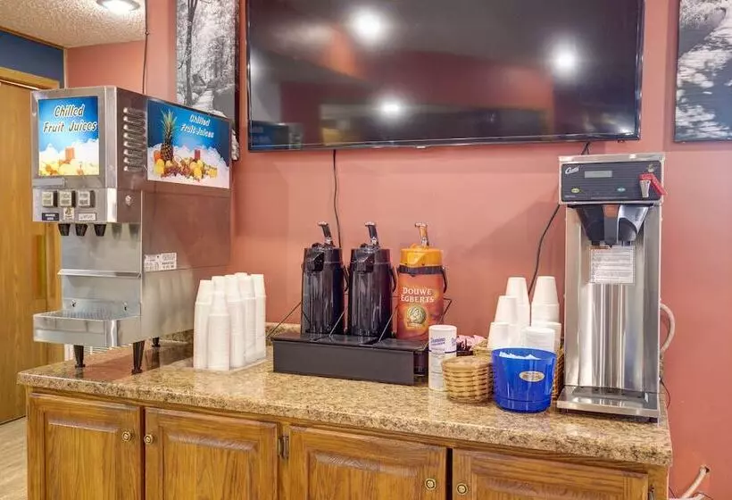 Hotelli Howard Johnson By Wyndham Branson Theatre District