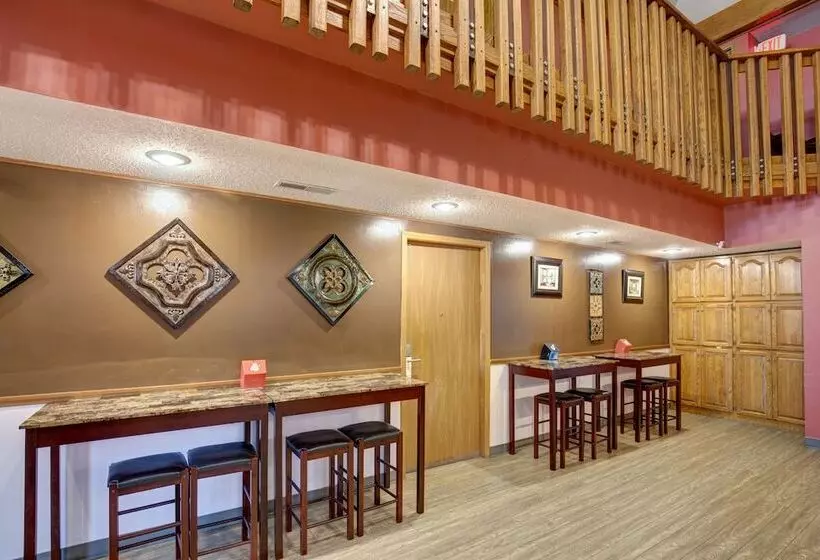 Hotelli Howard Johnson By Wyndham Branson Theatre District