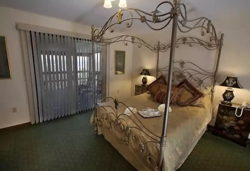 Отель Stroudsmoor Country Inn