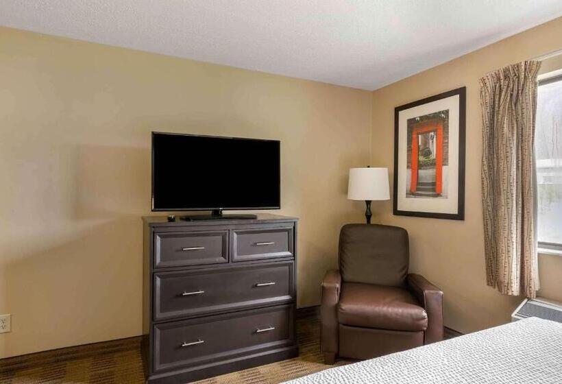 فندق Suburban Studios Louisville East