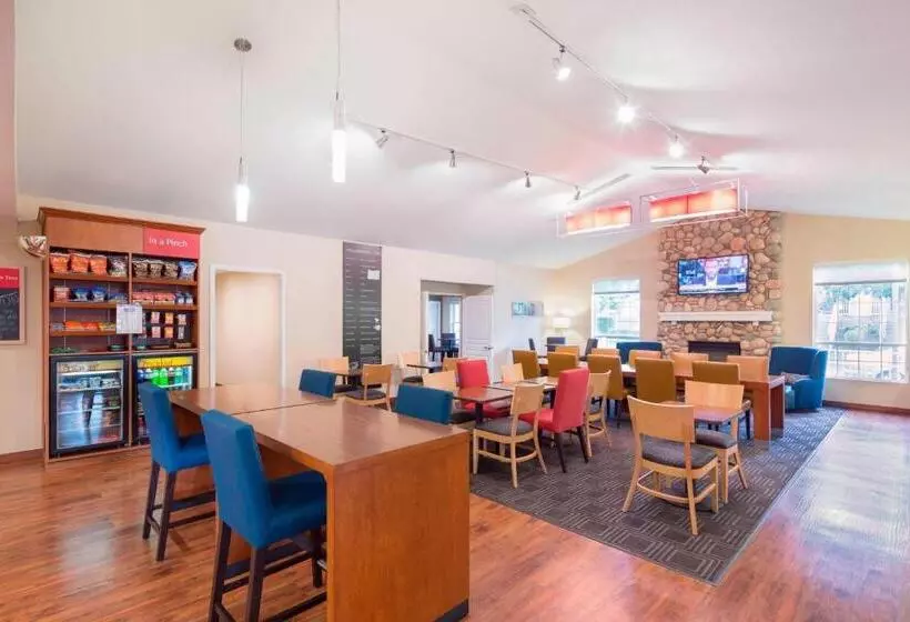 Отель Towneplace Suites By Marriott Portland Hillsboro