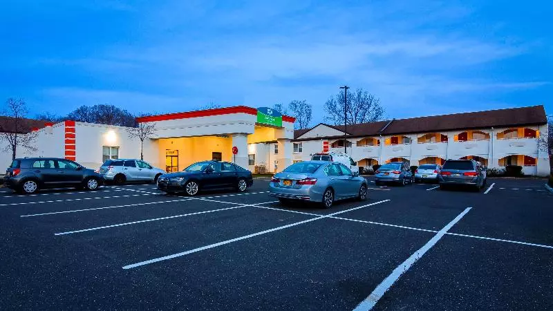 ホテル Travelodge By Wyndham Bellmawr