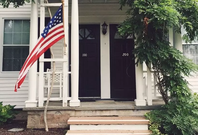 Курорт Shoreway Acres Inn & Cape Cod Lodging