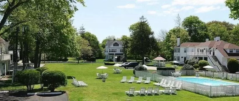 Курорт Shoreway Acres Inn & Cape Cod Lodging