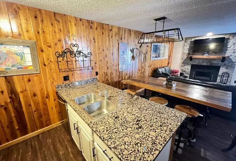 אתר נופש Silverado Ii