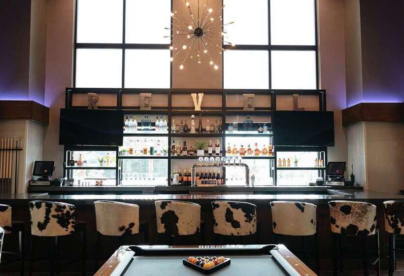 Revel Hotel Des Moines Urbandale, Tapestry Collection By Hilton