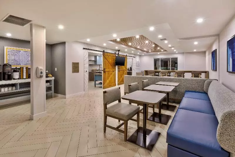 Staybridge Suites Pittsburgh Airport By Ihg