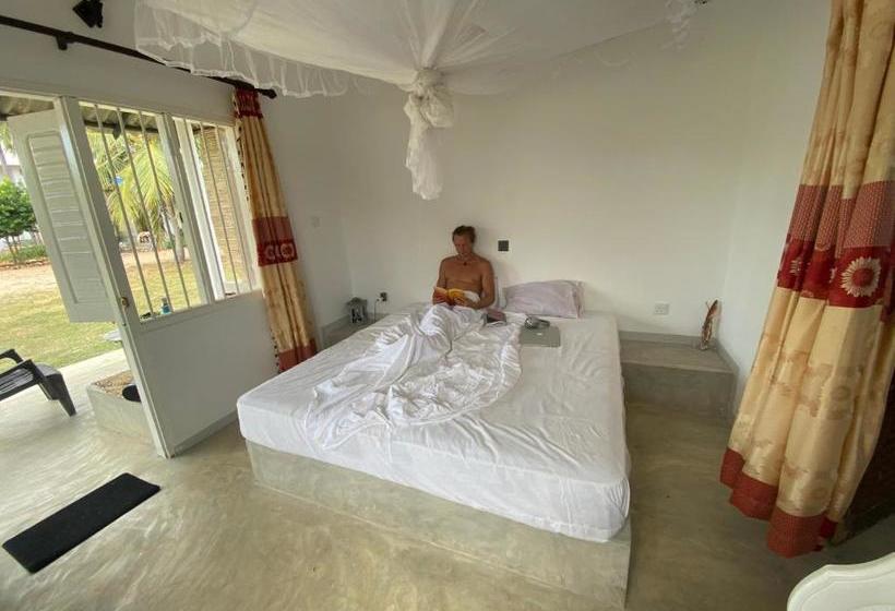 בית מלון כפרי Coco Cabana Kite Resort Kalpitiya