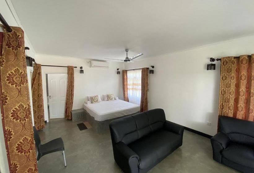 בית מלון כפרי Coco Cabana Kite Resort Kalpitiya