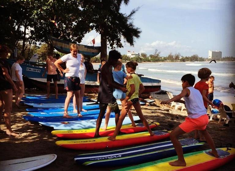 پانسیون Cactus Villa