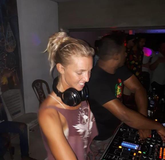 پانسیون Cactus Villa