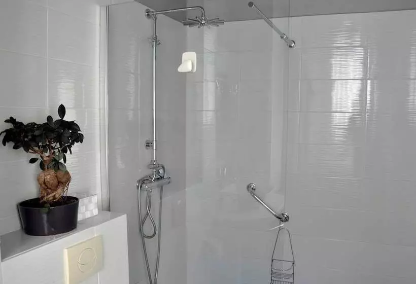 ベッドアンドブレックファースト Couettes Et Tartines  Chambres D Hôtes