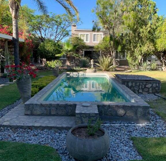 هتل Tarentaal Guest Farm