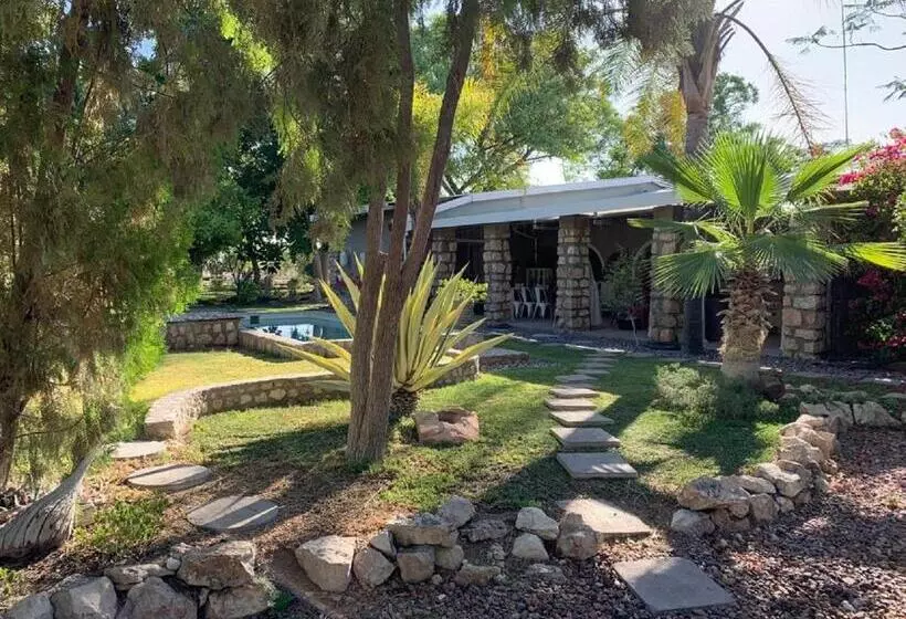 هتل Tarentaal Guest Farm