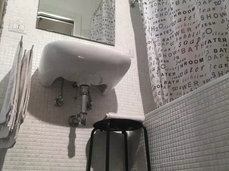 La Fabbrica Di San Pietro B&b