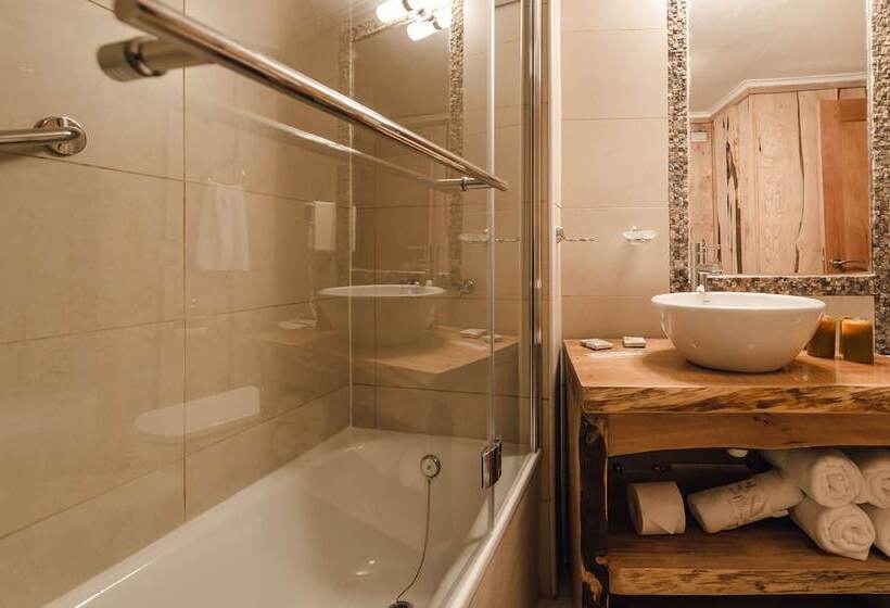 בית מלון כפרי Huilo Huilo Reino Fungi