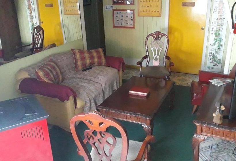 پانسیون Lukas Mary