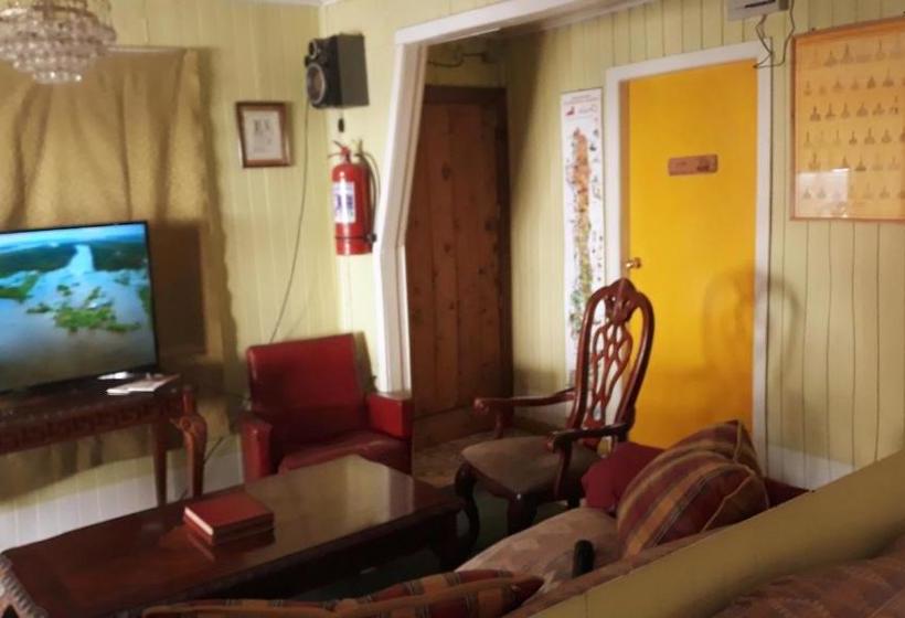 پانسیون Lukas Mary