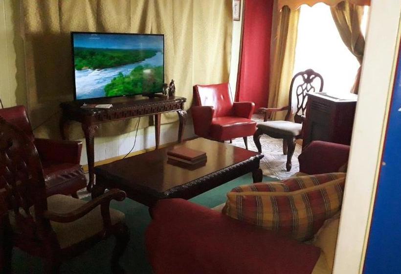 پانسیون Lukas Mary