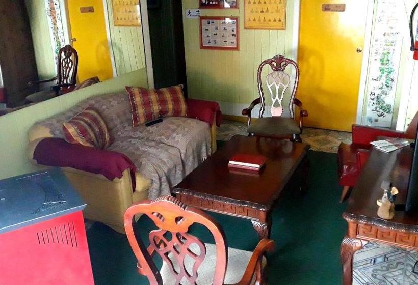 پانسیون Lukas Mary