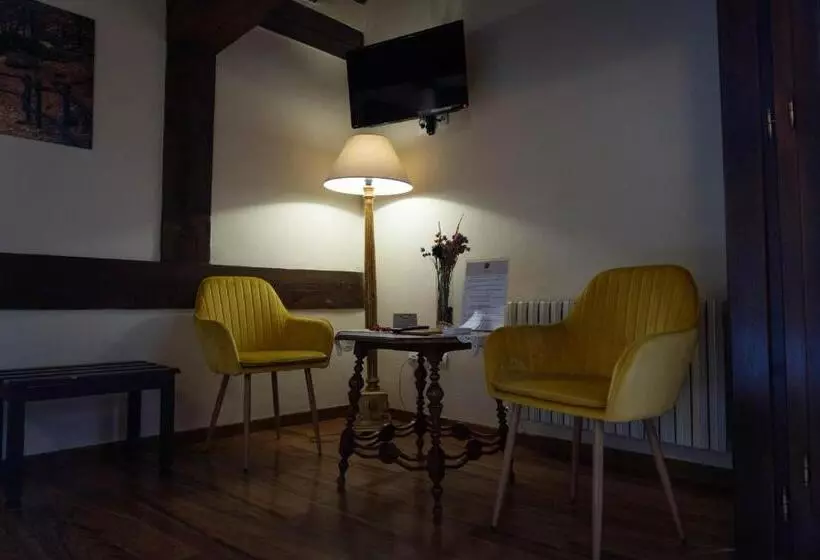 هاستل Posada Rural La Piñorra