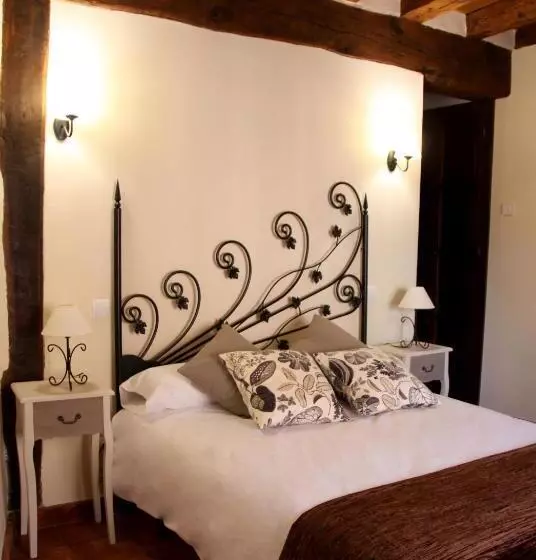 هاستل Posada Rural La Piñorra