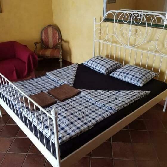 Flora B&b Rooms In Privat Home