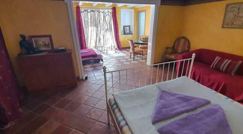 Flora B&b Rooms In Privat Home