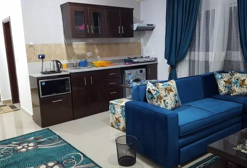 Half Moon   Sunny Dahab