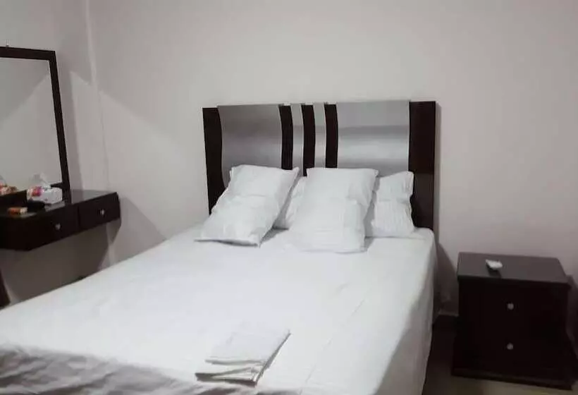 Half Moon   Sunny Dahab