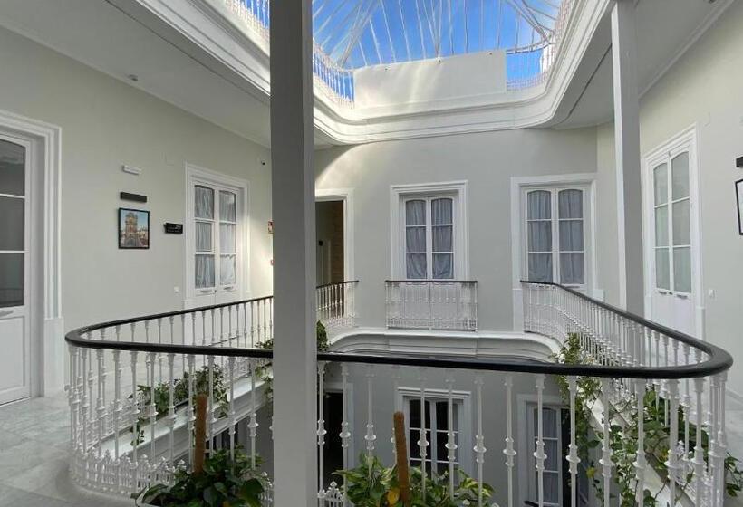 Planeta Cadiz Hostel