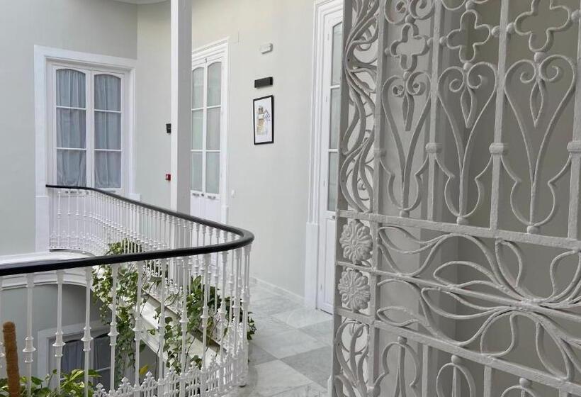 Planeta Cadiz Hostel