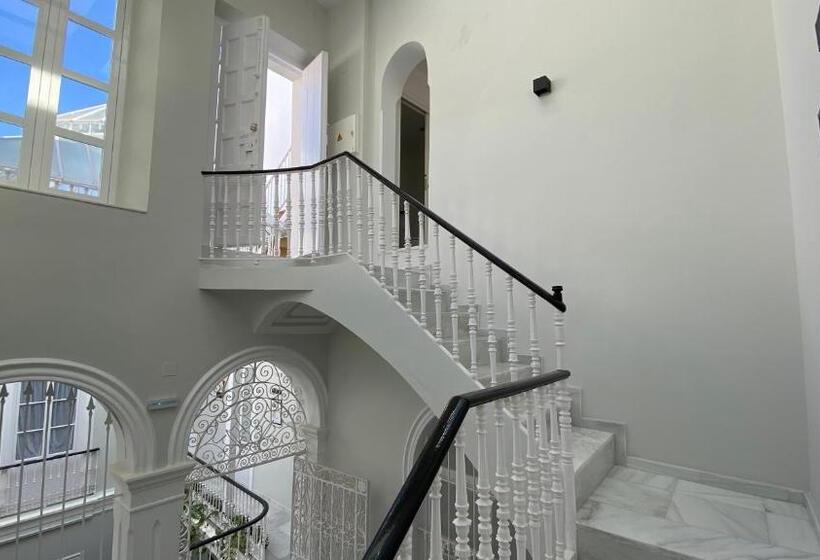 Planeta Cadiz Hostel